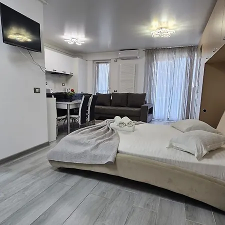 Apartment Luxury King Size Studio Alezzi N10