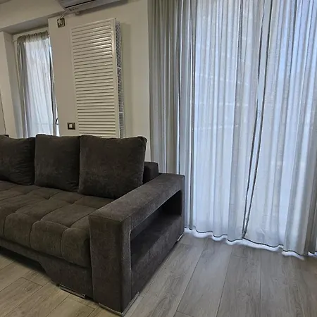 Luxury King Size Studio Alezzi N10 *